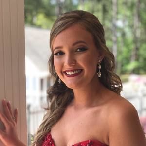 Meet your Posher, Sarah beth